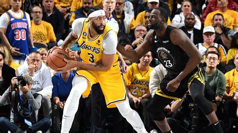 watch lakers live tonight.